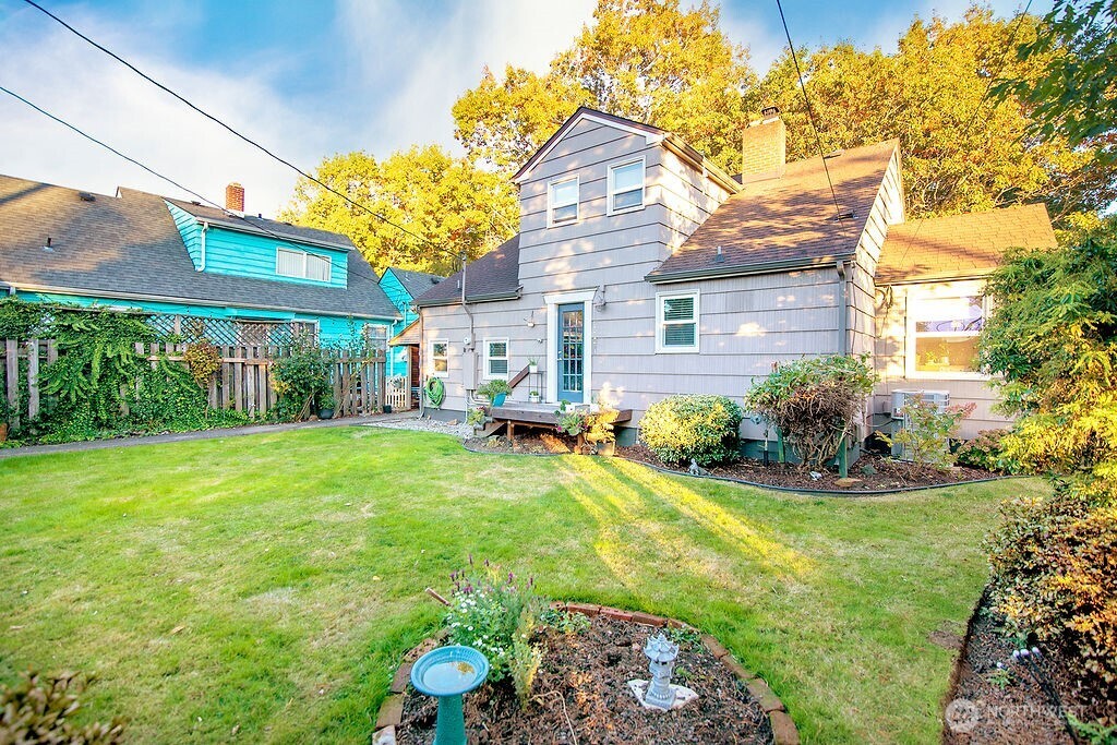 571 26th Avenue , Longview, WA 98632