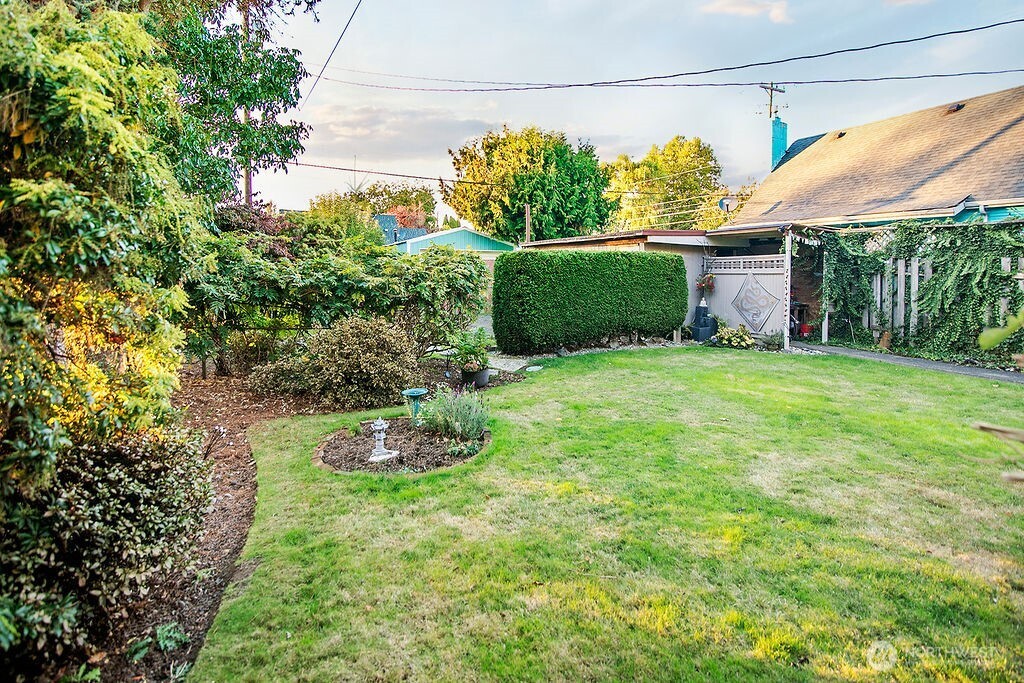 571 26th Avenue , Longview, WA 98632