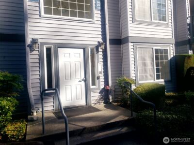 24018 26th Place S #C102, Des Moines, WA 98198 - Photo 2