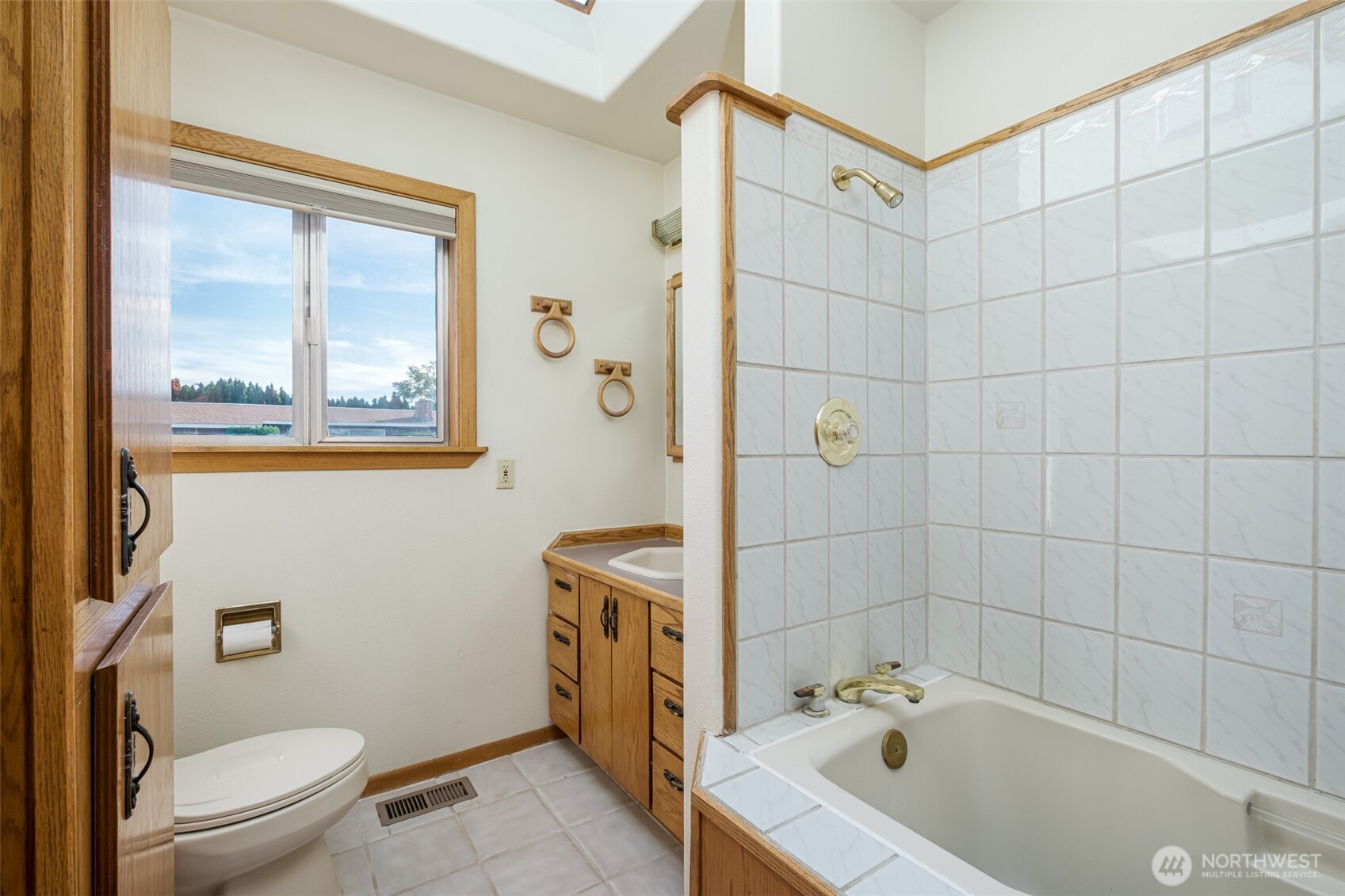 905 4th Ave SE , Quincy, WA 98848