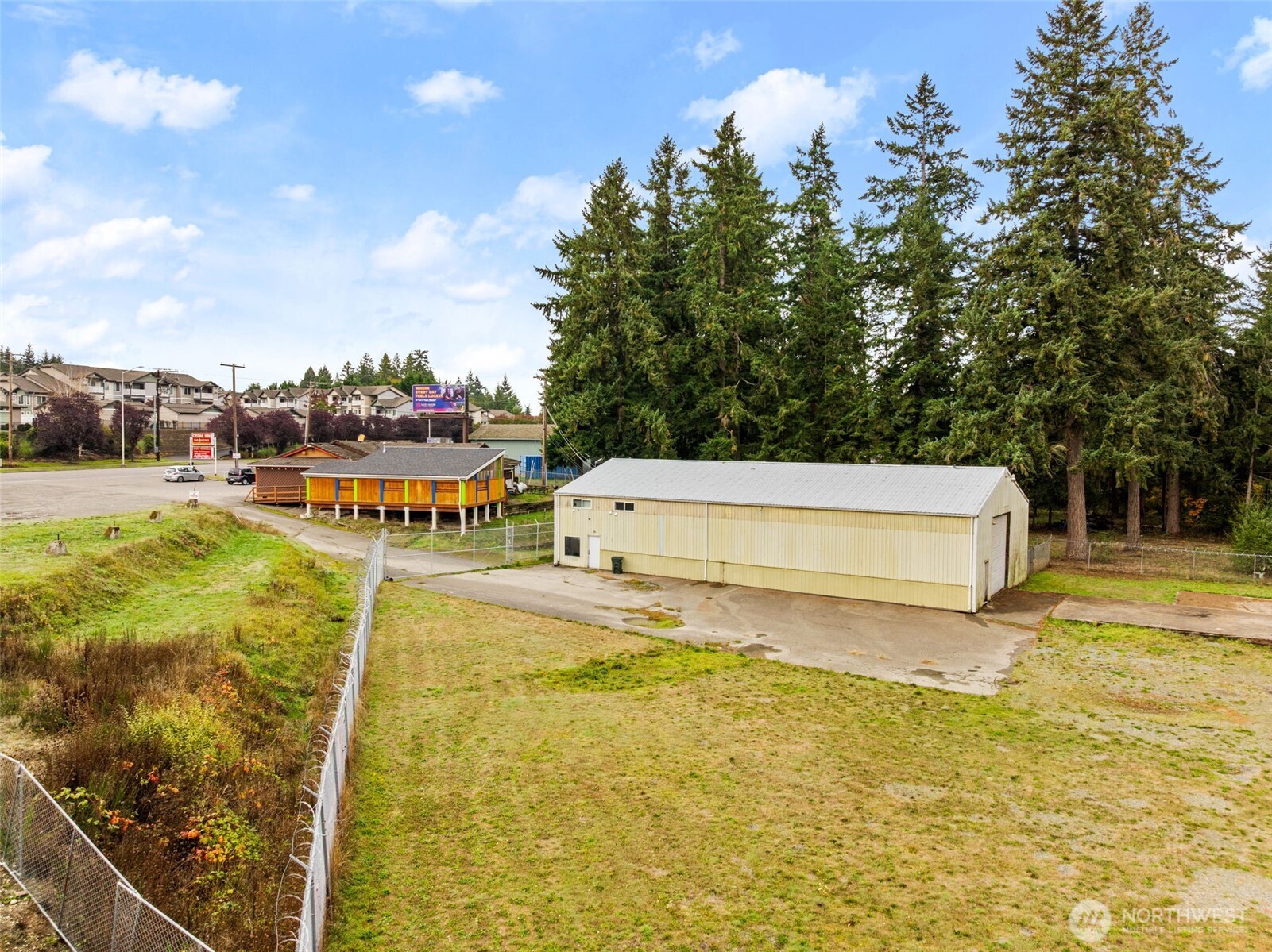 9042 Martin Way E, Lacey, WA 98516-5936