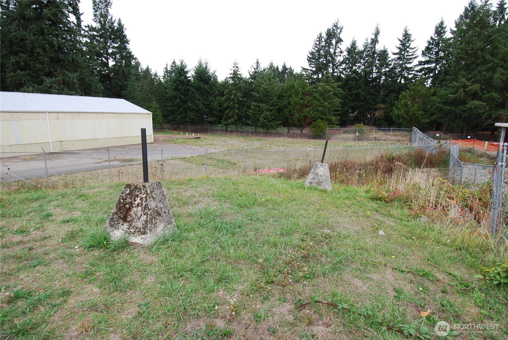 9042 Martin Way E, Lacey, WA 98516-5936