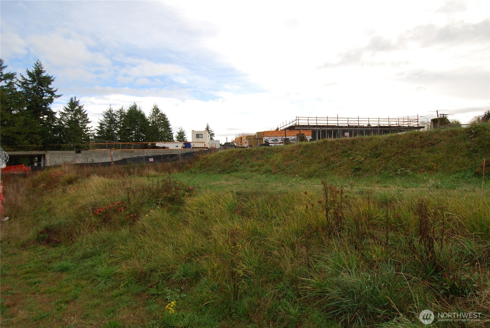 9042 Martin Way E, Lacey, WA 98516-5936