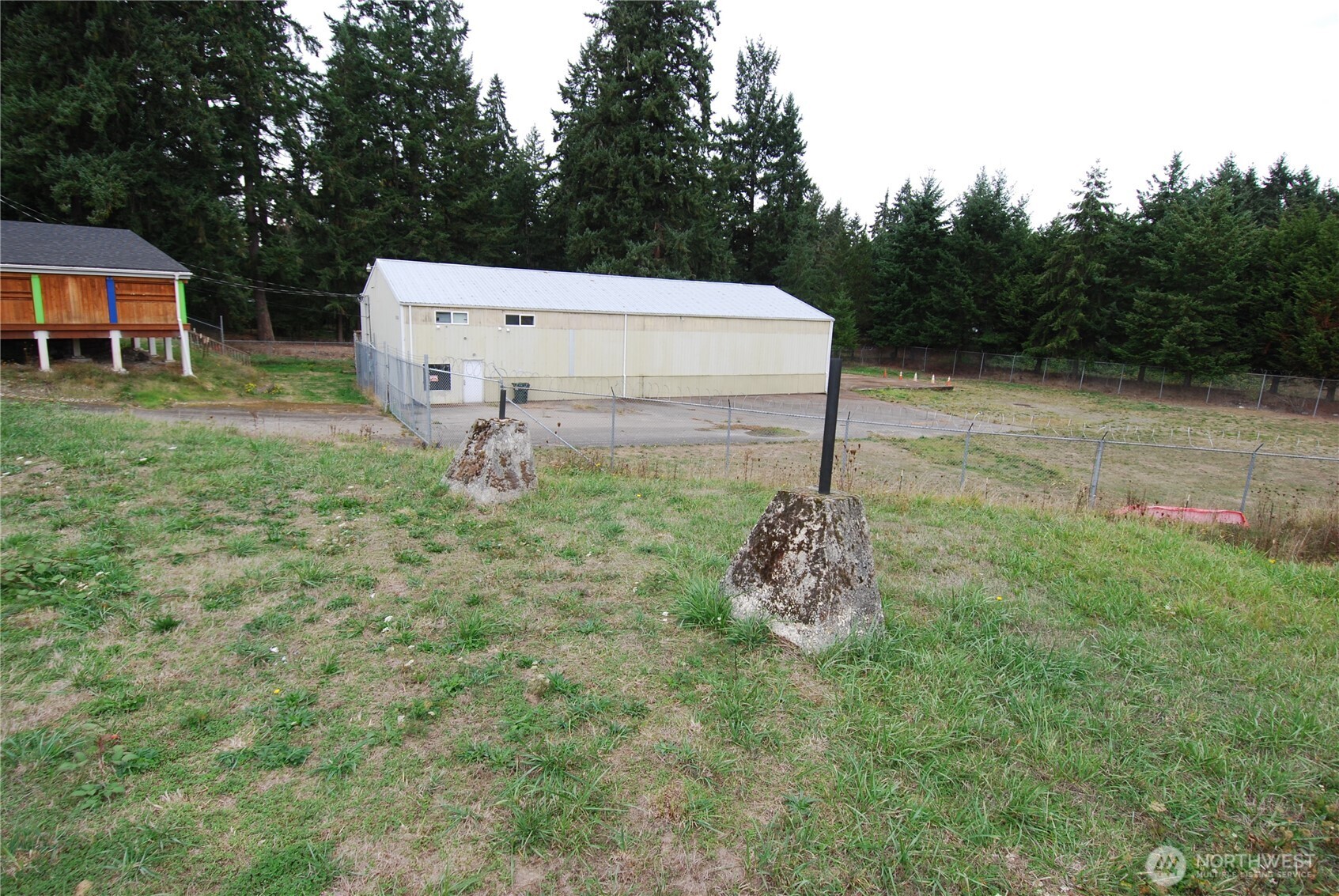 9042 Martin Way E, Lacey, WA 98516-5936