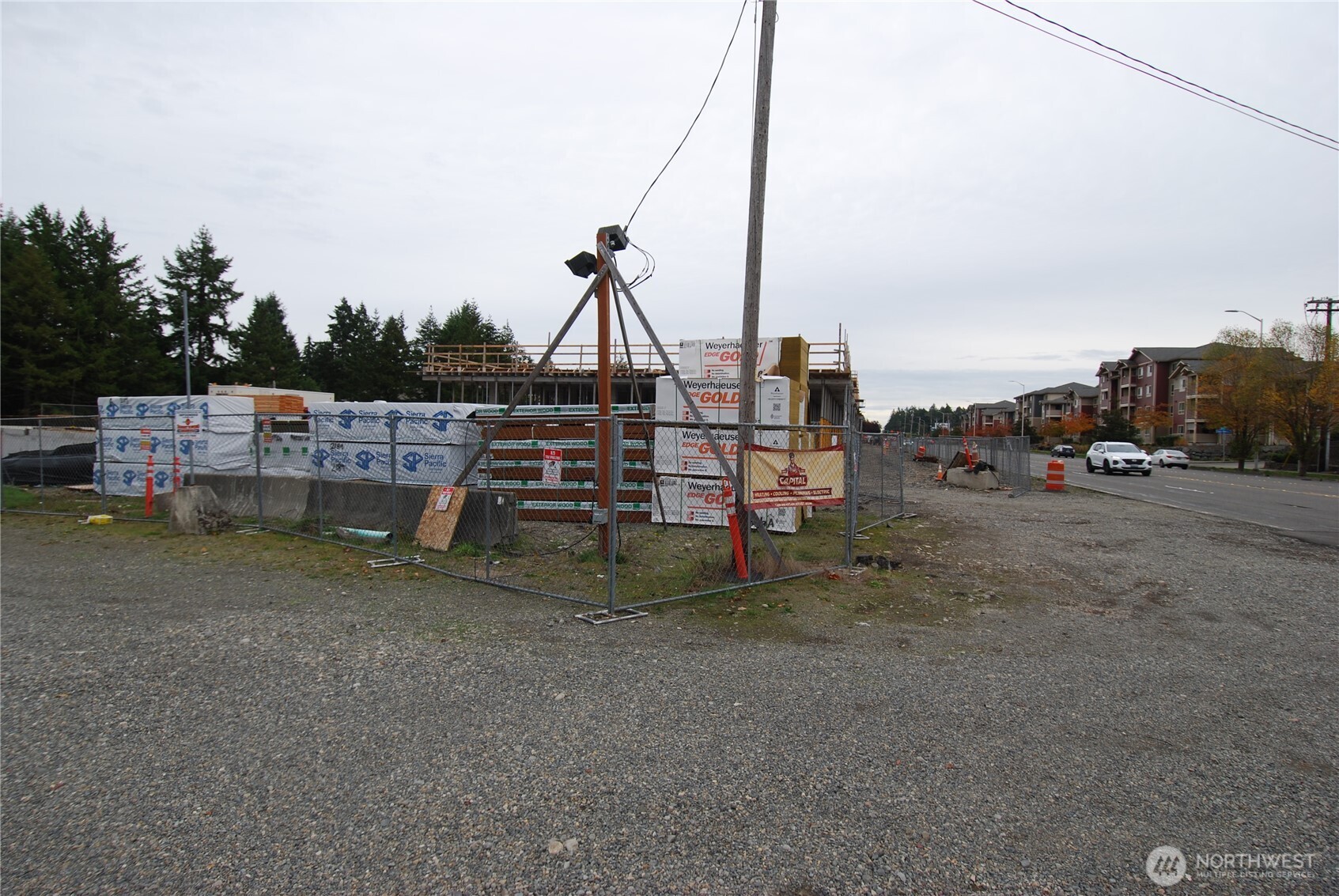 9042 Martin Way E, Lacey, WA 98516-5936
