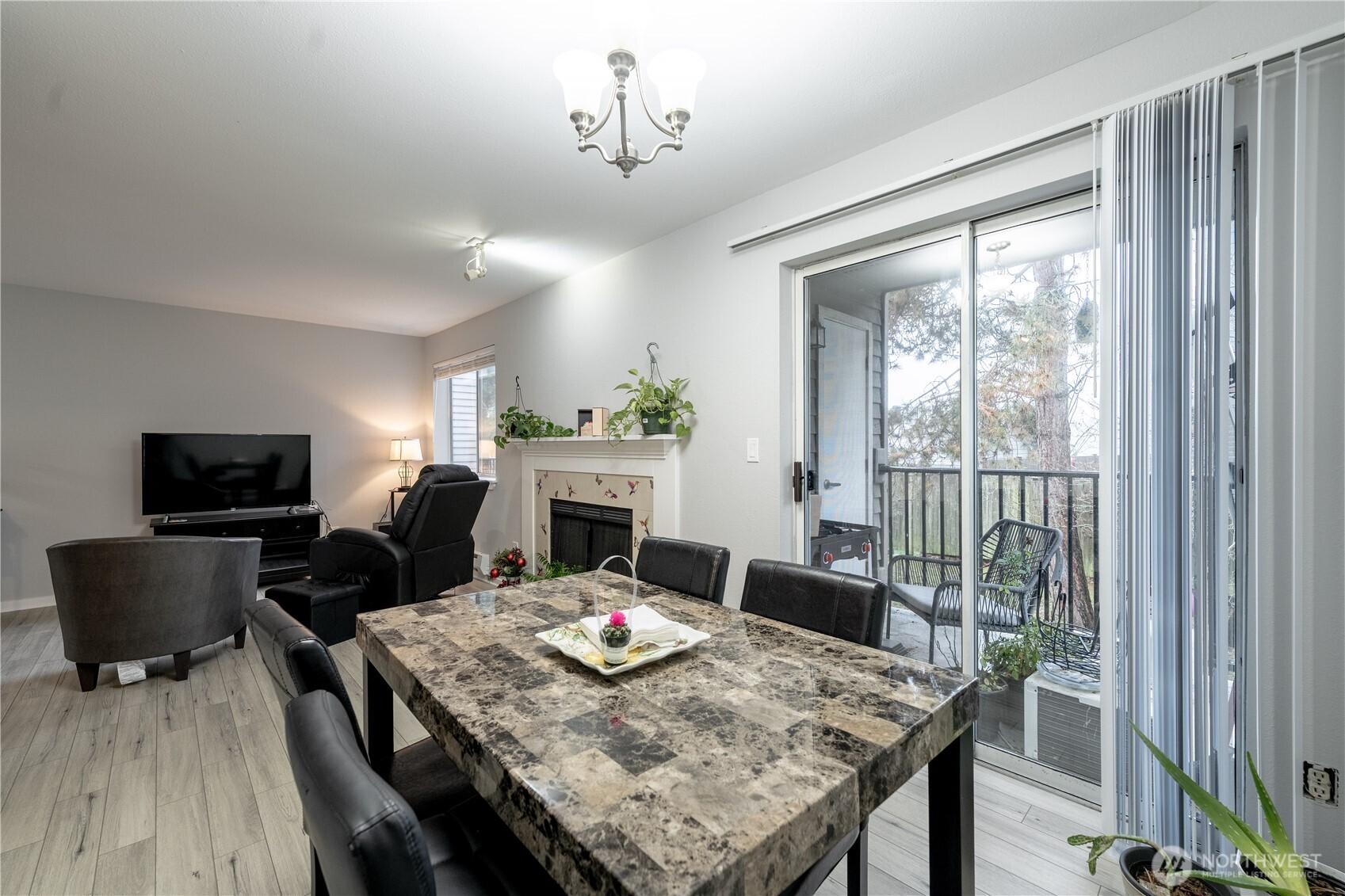 15415 35th Avenue W #F204, Lynnwood, WA 98087