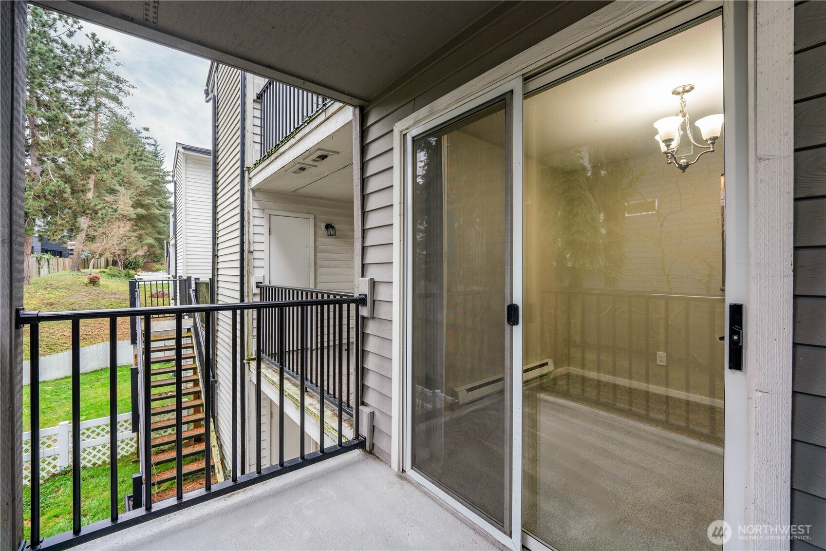 15415 35th Avenue W #F204, Lynnwood, WA 98087