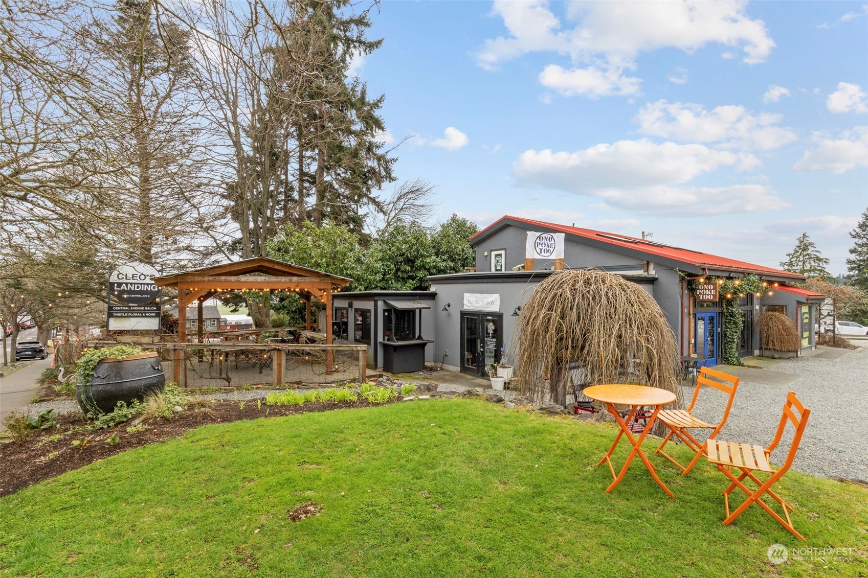 25960 Central Avenue NE, Kingston, WA 98346