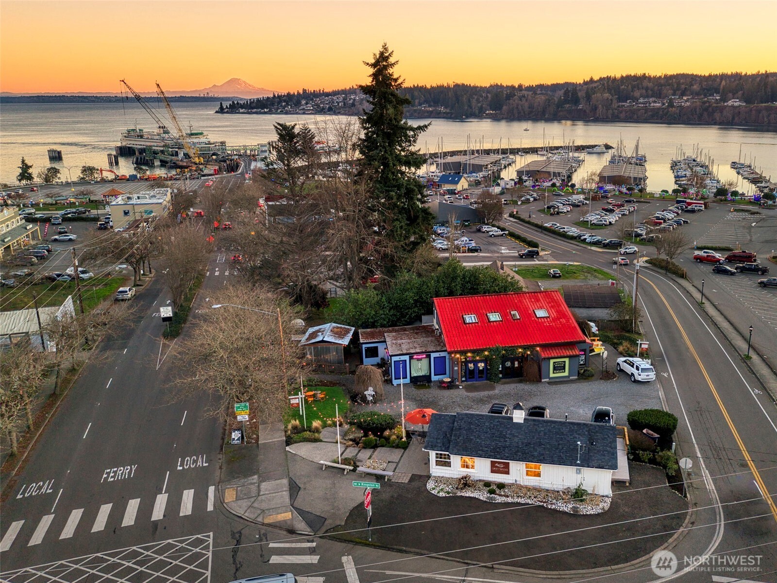 25960 Central Avenue NE, Kingston, WA 98346