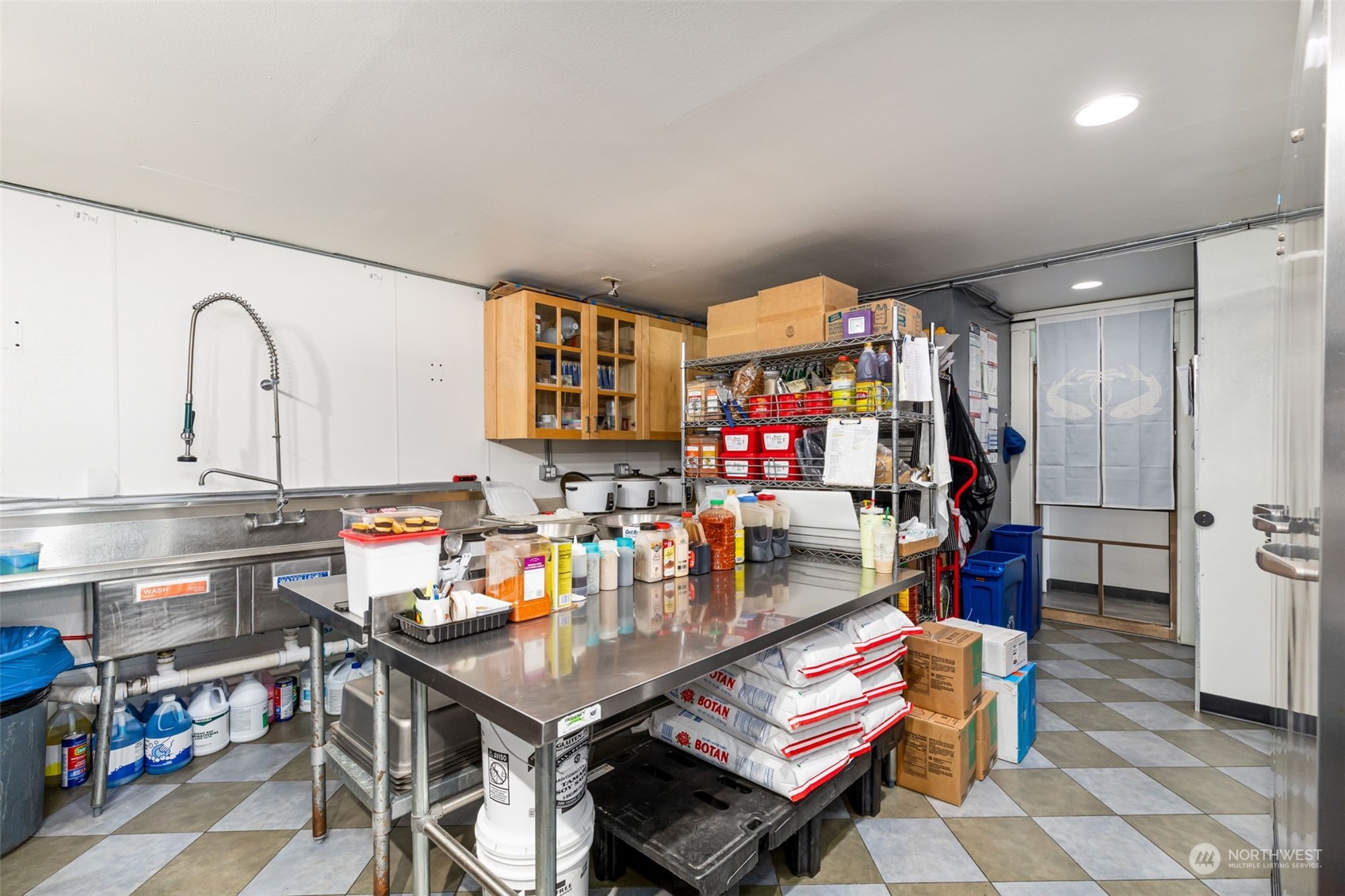 25960 Central Avenue NE, Kingston, WA 98346