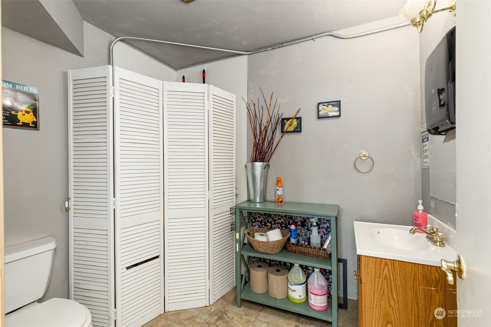 25960 Central Avenue NE, Kingston, WA 98346
