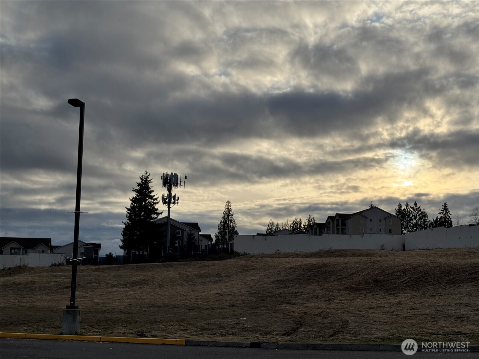 11918 Airport Road , Everett, WA 98204
