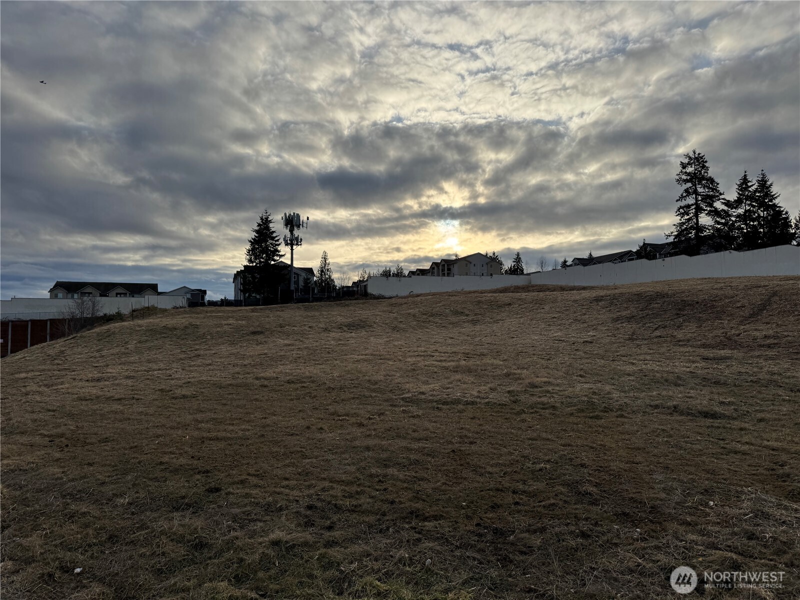 11918 Airport Road , Everett, WA 98204