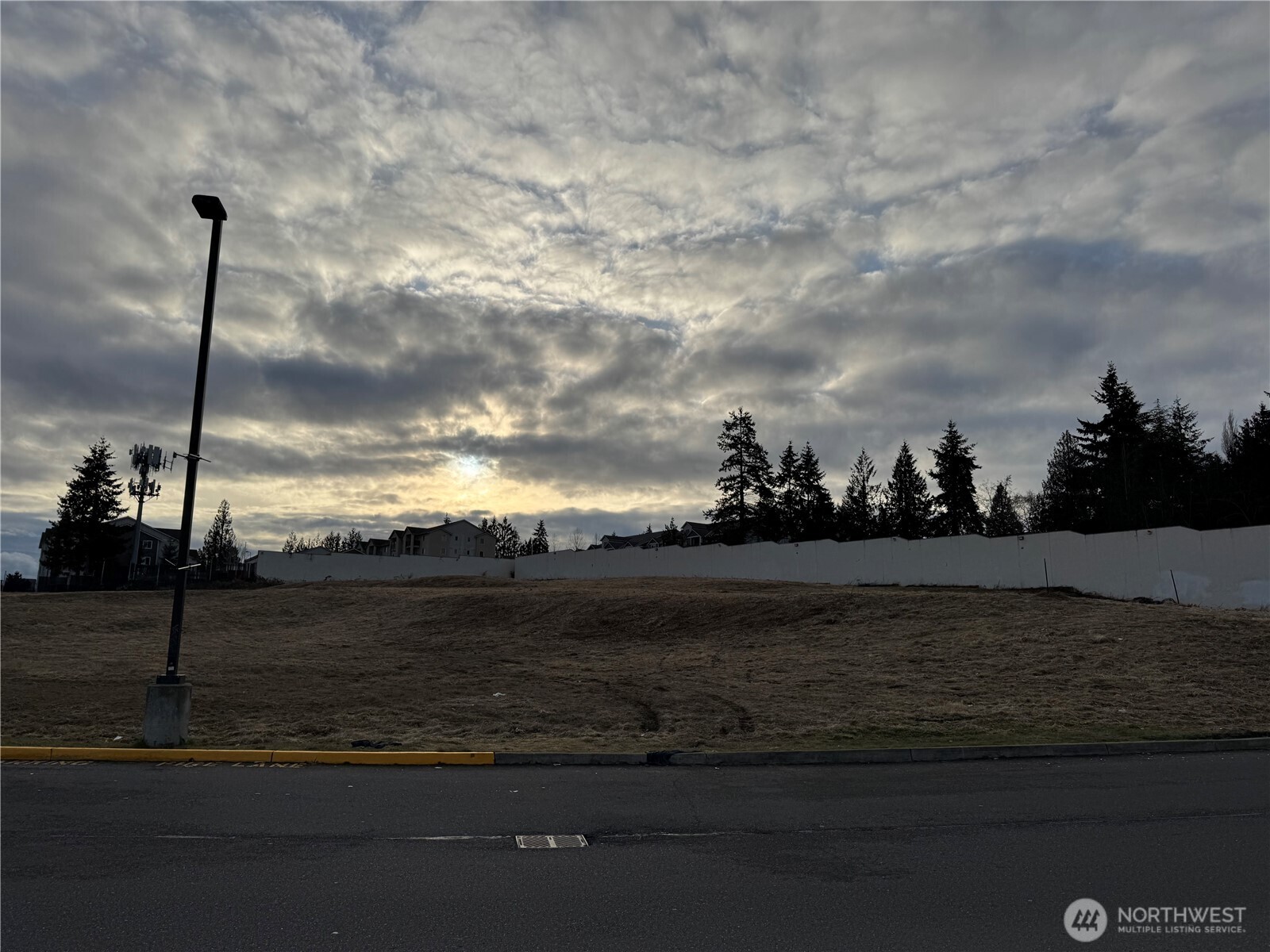 11918 Airport Road , Everett, WA 98204