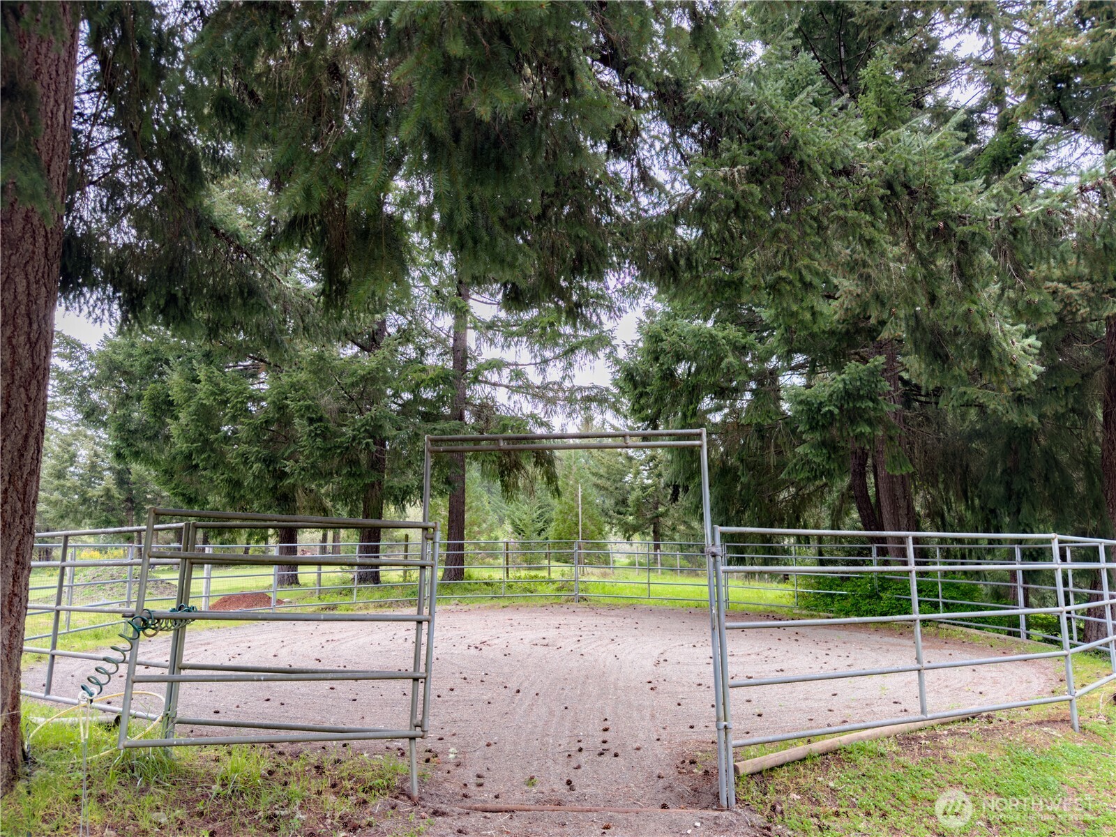 5010 Offut Lake Road SE, Tenino, WA 98589