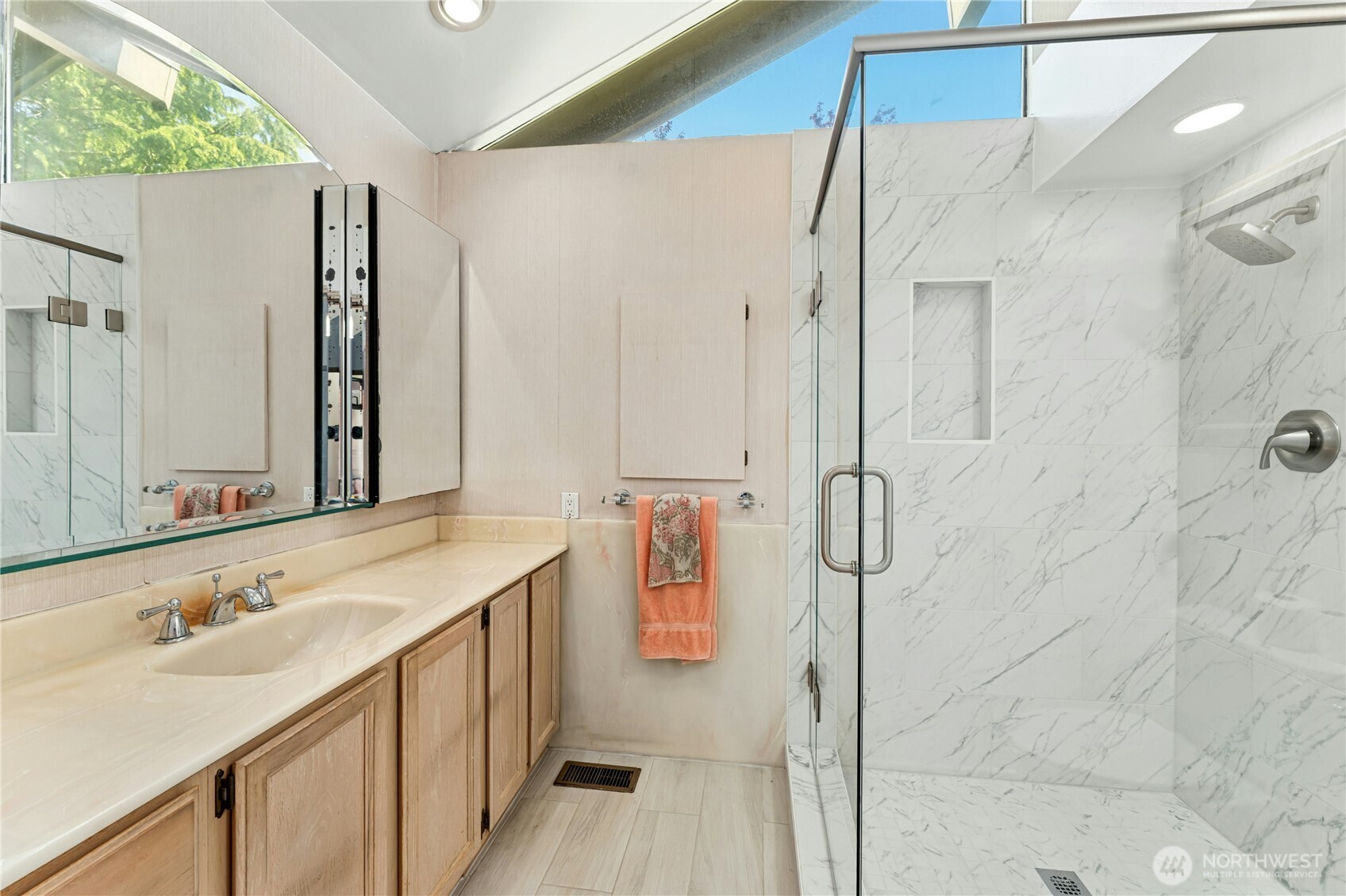 2258 40th Avenue E, Seattle, WA 98112