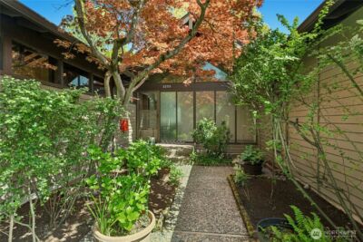 2258 40th Avenue E, Seattle, WA 98112 - Photo 2