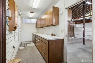 2258 40th Avenue E, Seattle, WA 98112 - Photo 23