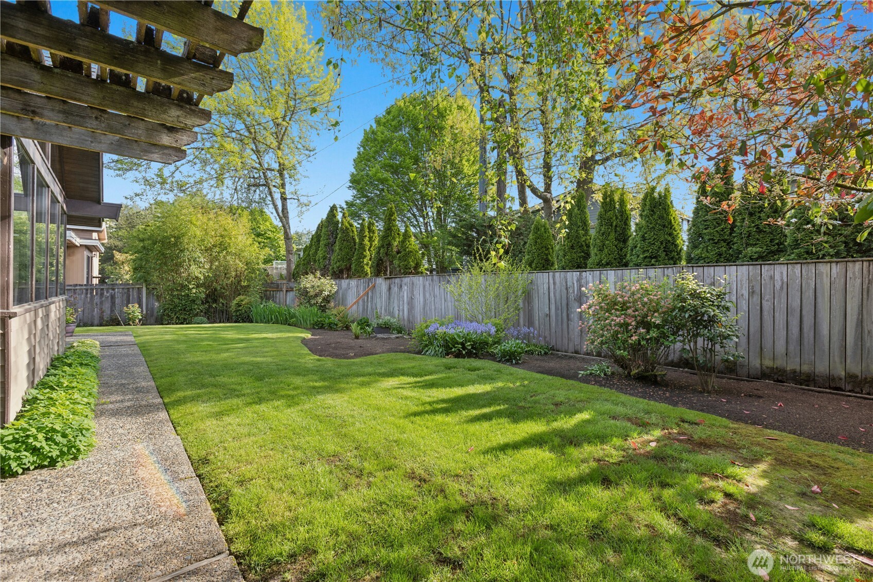 2258 40th Avenue E, Seattle, WA 98112