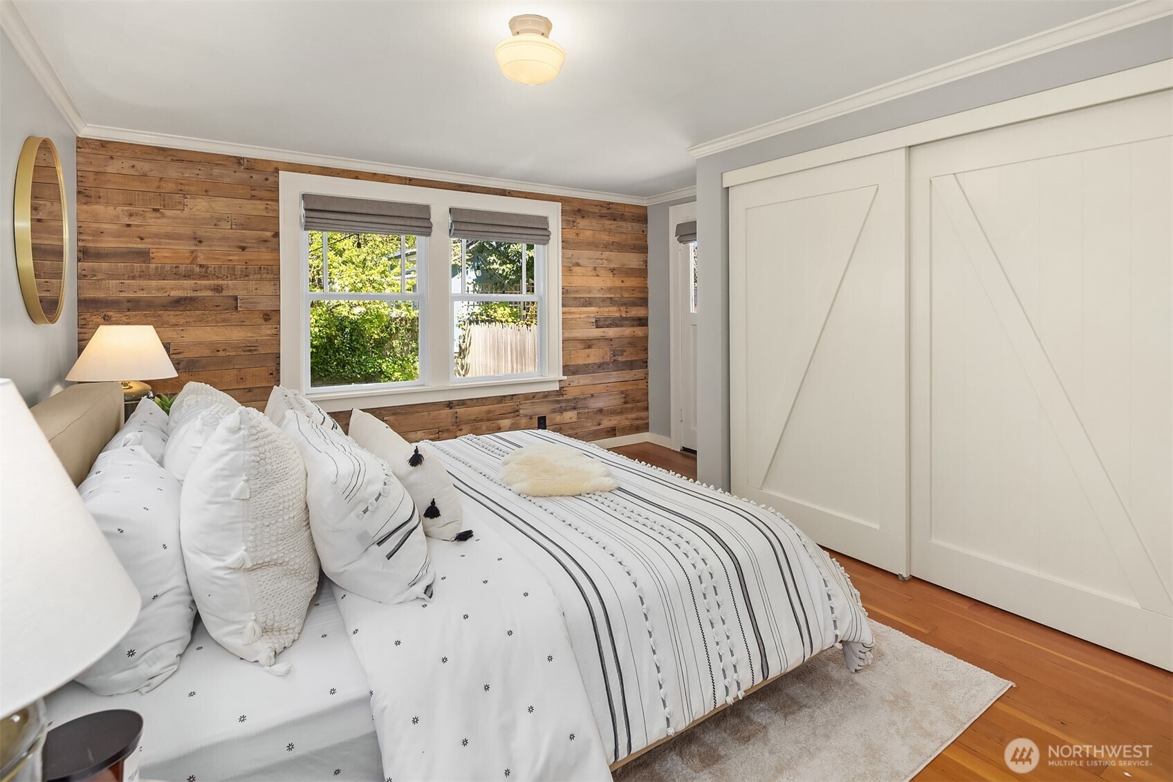 546 N 75th Street , Seattle, WA 98103