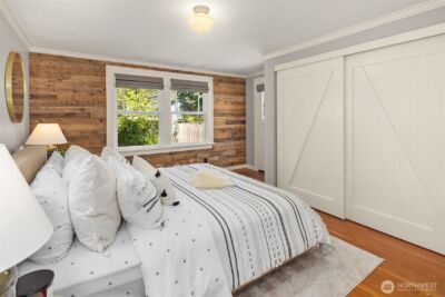 546 N 75th Street , Seattle, WA 98103 - Photo 15