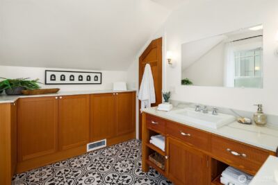 546 N 75th Street , Seattle, WA 98103 - Photo 23