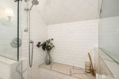 546 N 75th Street , Seattle, WA 98103 - Photo 24
