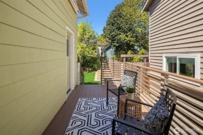 546 N 75th Street , Seattle, WA 98103 - Photo 25