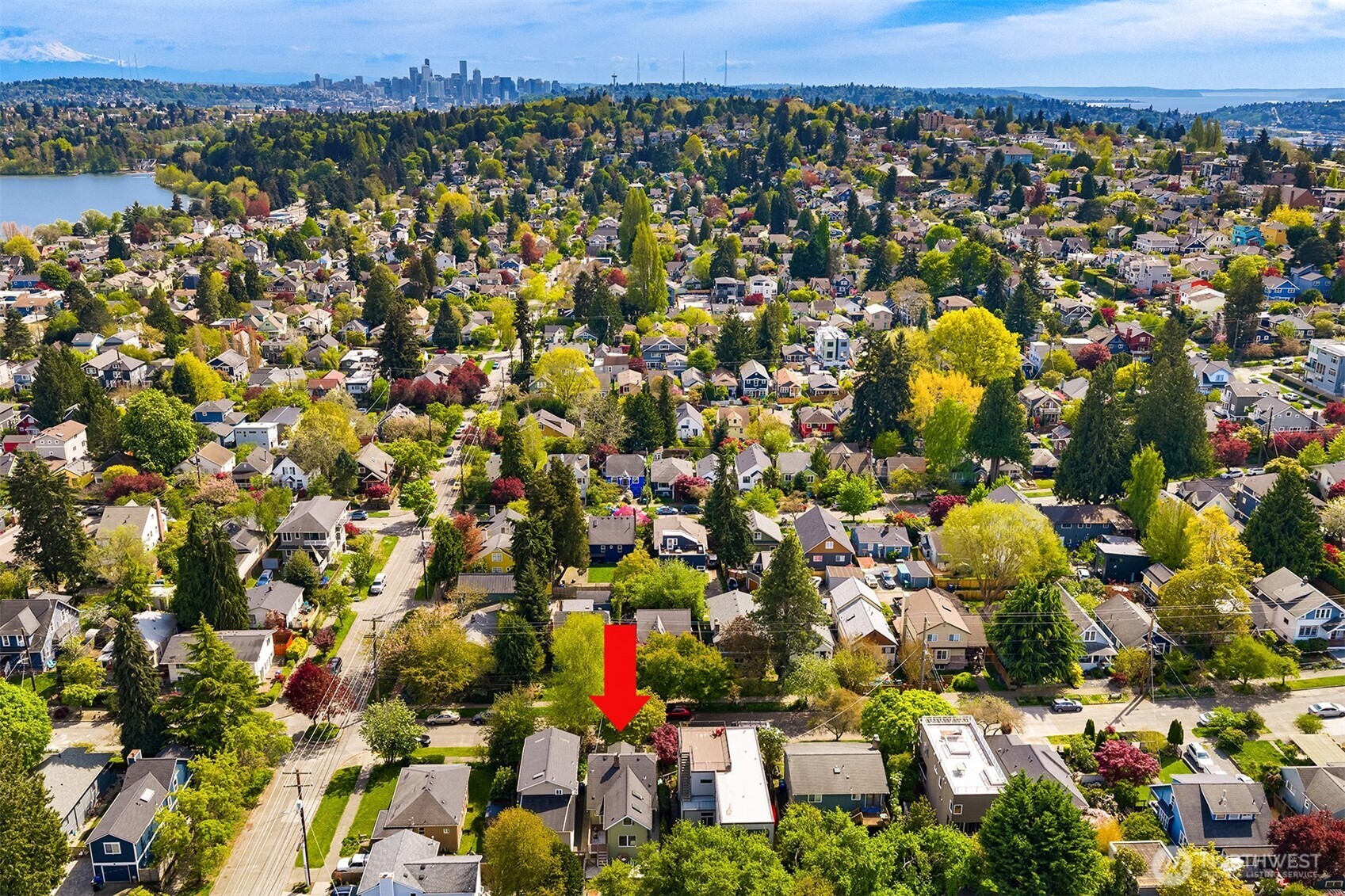 546 N 75th Street , Seattle, WA 98103