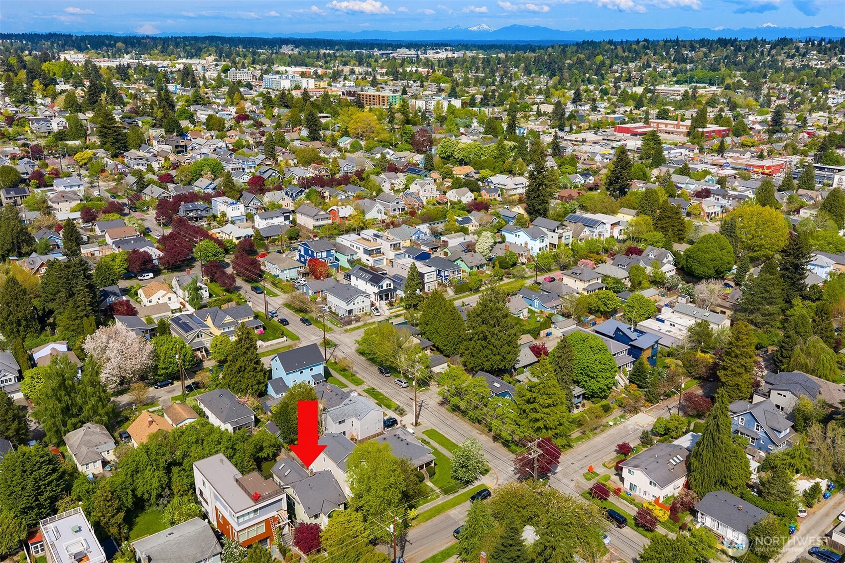 546 N 75th Street , Seattle, WA 98103