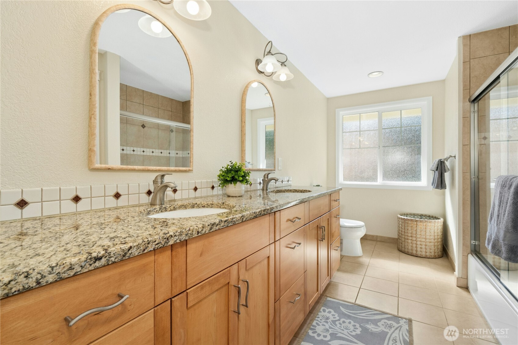 19924 163rd Avenue NE, Woodinville, WA 98072-7028