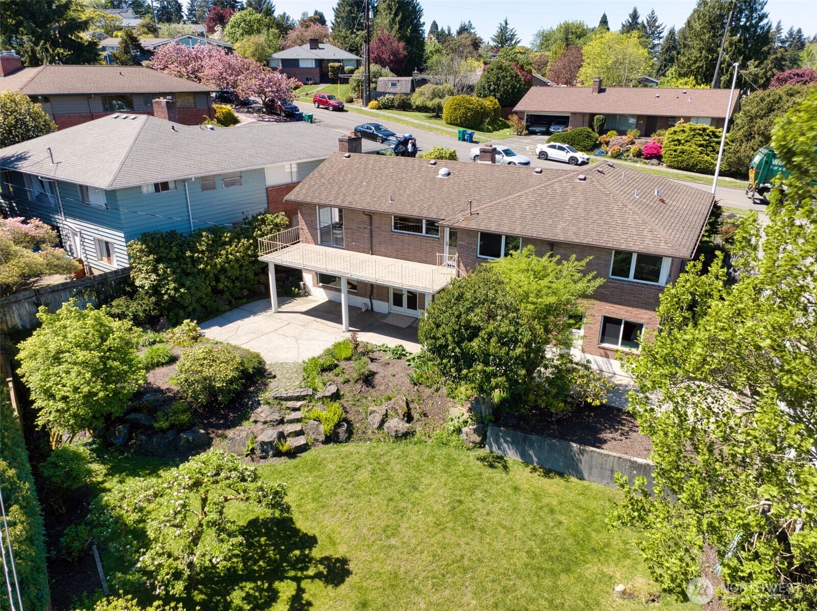 10720 11 Avenue NW, Seattle, WA 98177