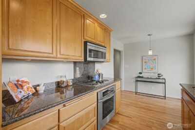10720 11 Avenue NW, Seattle, WA 98177 - Photo 11