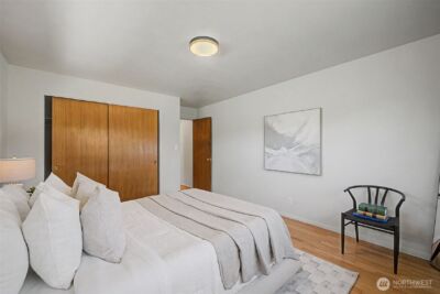 10720 11 Avenue NW, Seattle, WA 98177 - Photo 16