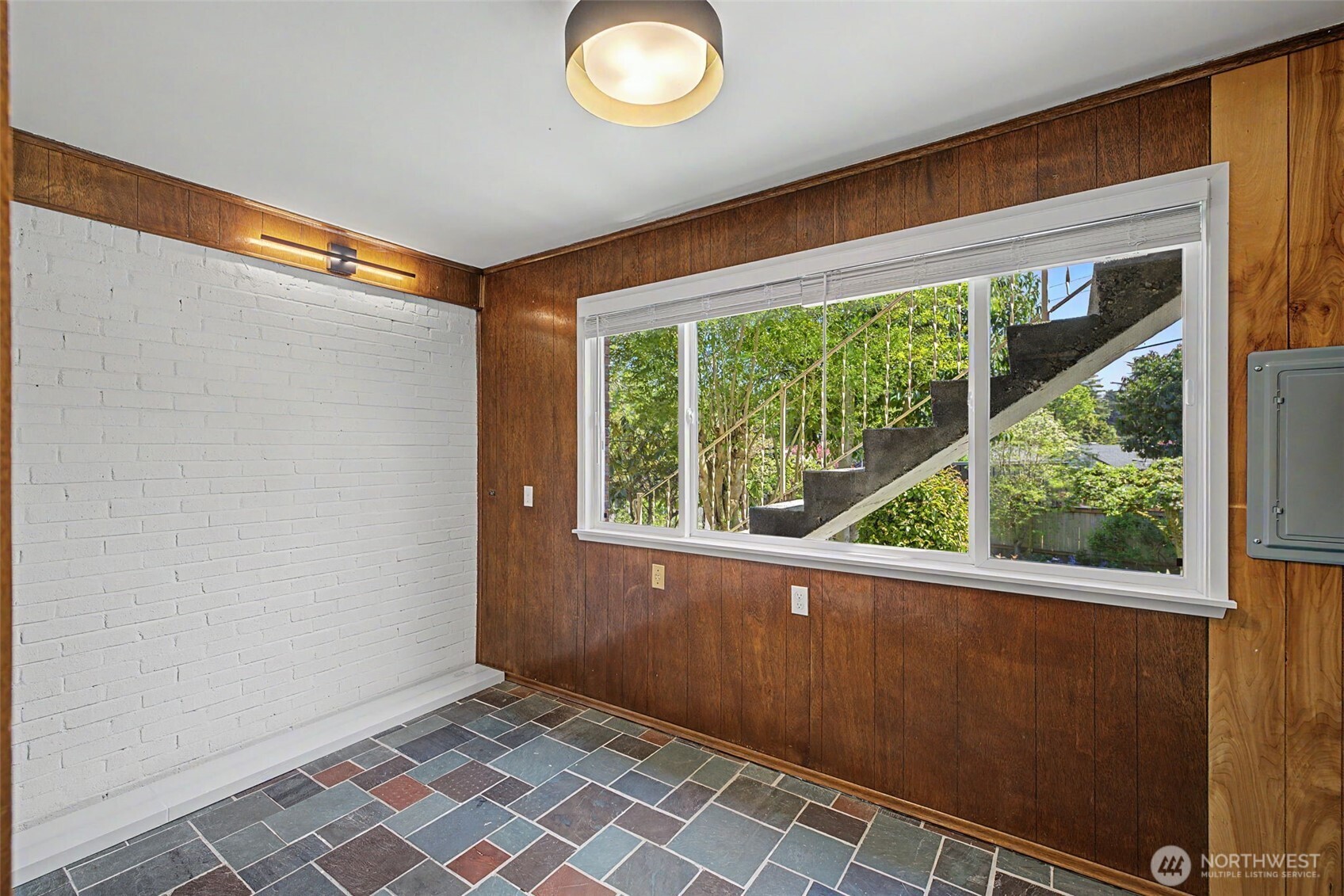 10720 11 Avenue NW, Seattle, WA 98177