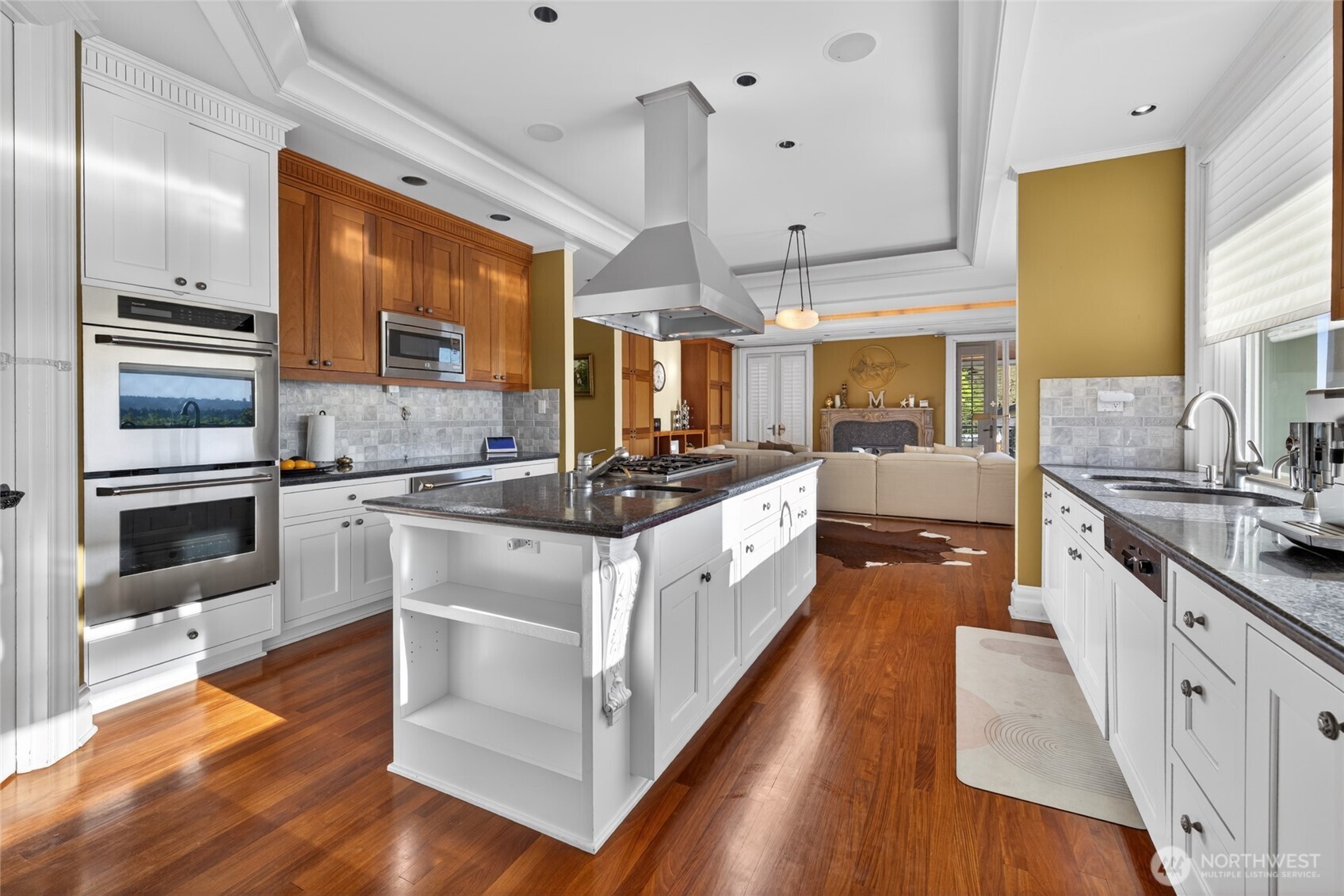 10419 NE 53RD Street , Kirkland, WA 98033
