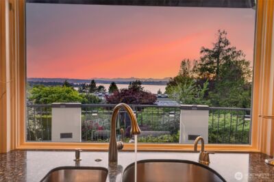 10419 NE 53RD Street , Kirkland, WA 98033 - Photo 4