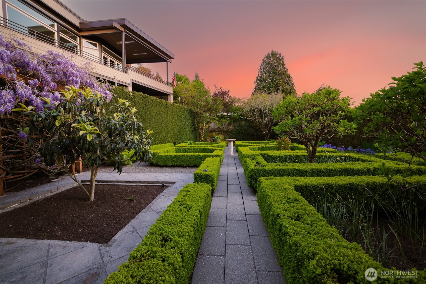 10419 NE 53RD Street , Kirkland, WA 98033