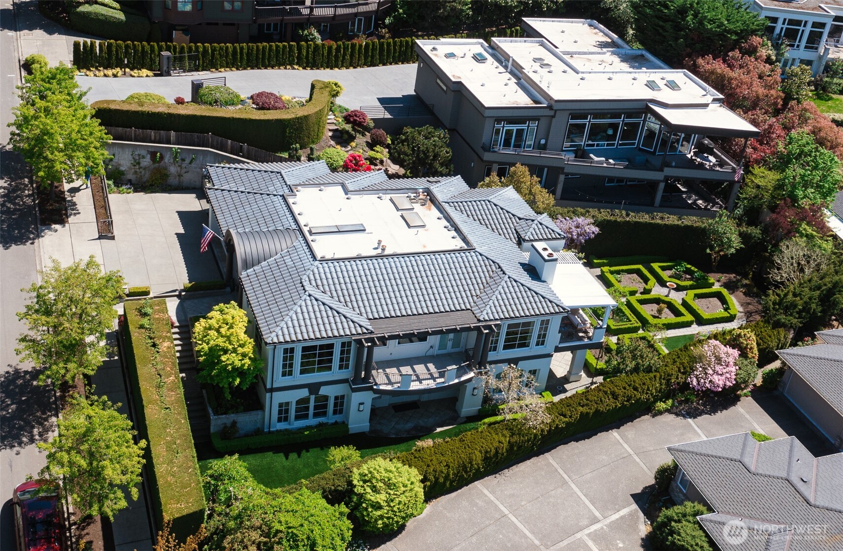 10419 NE 53RD Street , Kirkland, WA 98033
