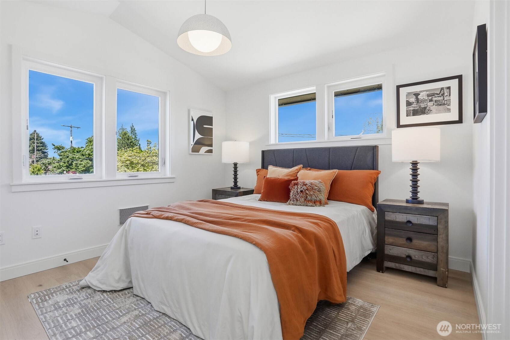 8332 24th Avenue NW, Seattle, WA 98117