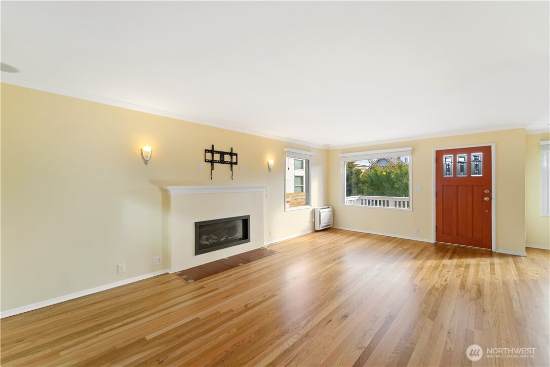 1752 NW 60th Street #A, Seattle, WA 98107