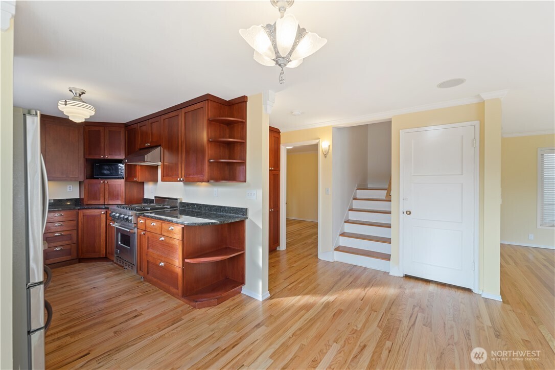 1752 NW 60th Street #A, Seattle, WA 98107