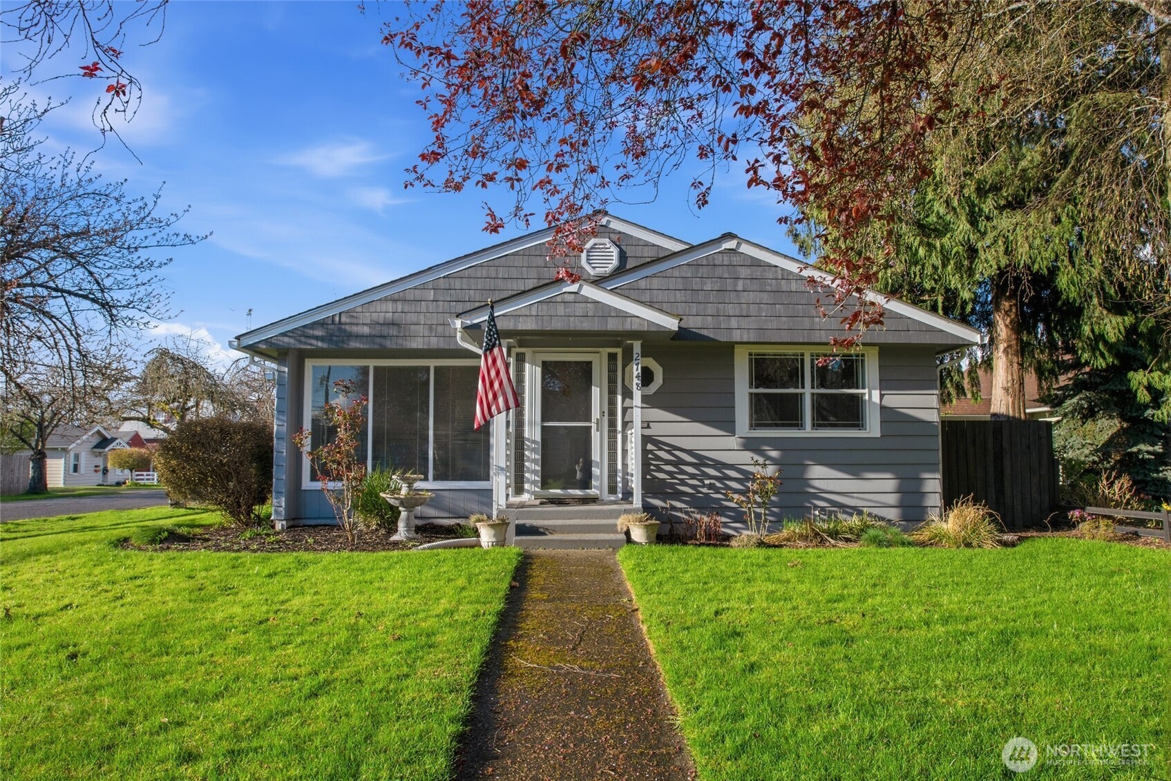2748 Field St , Longview, WA 98632