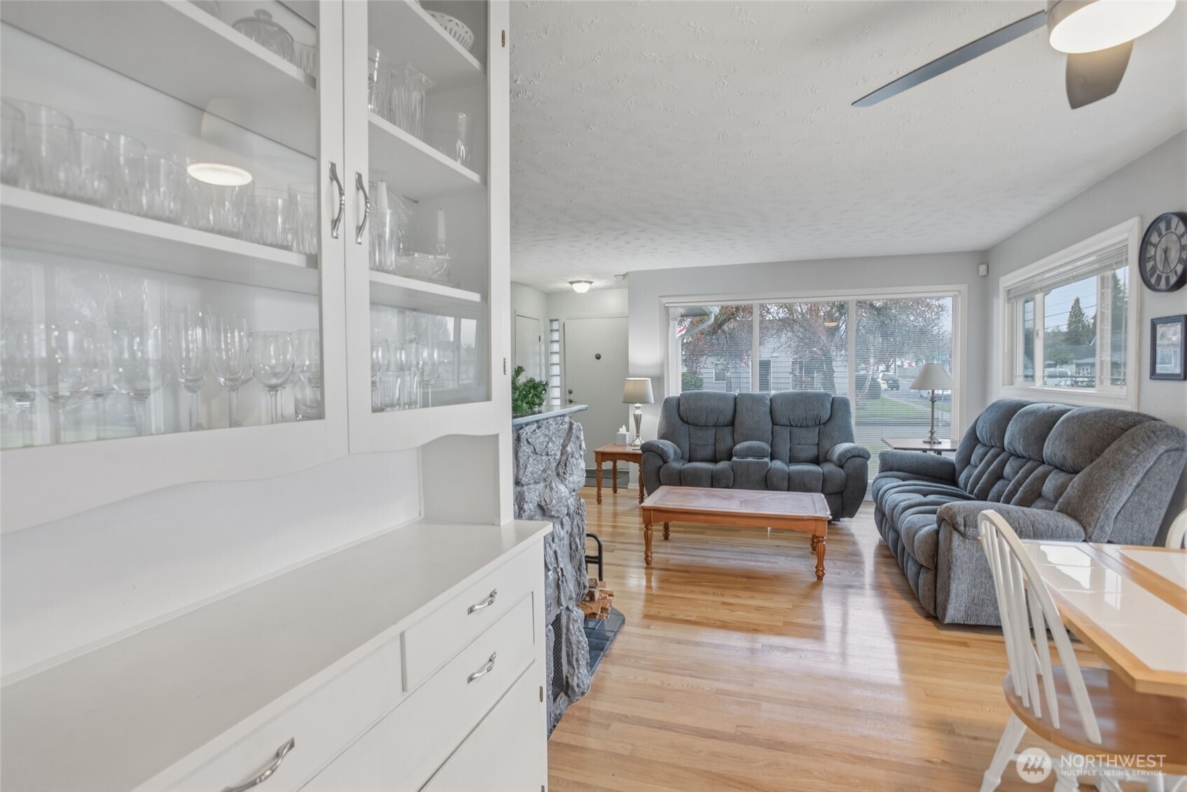 2748 Field St , Longview, WA 98632