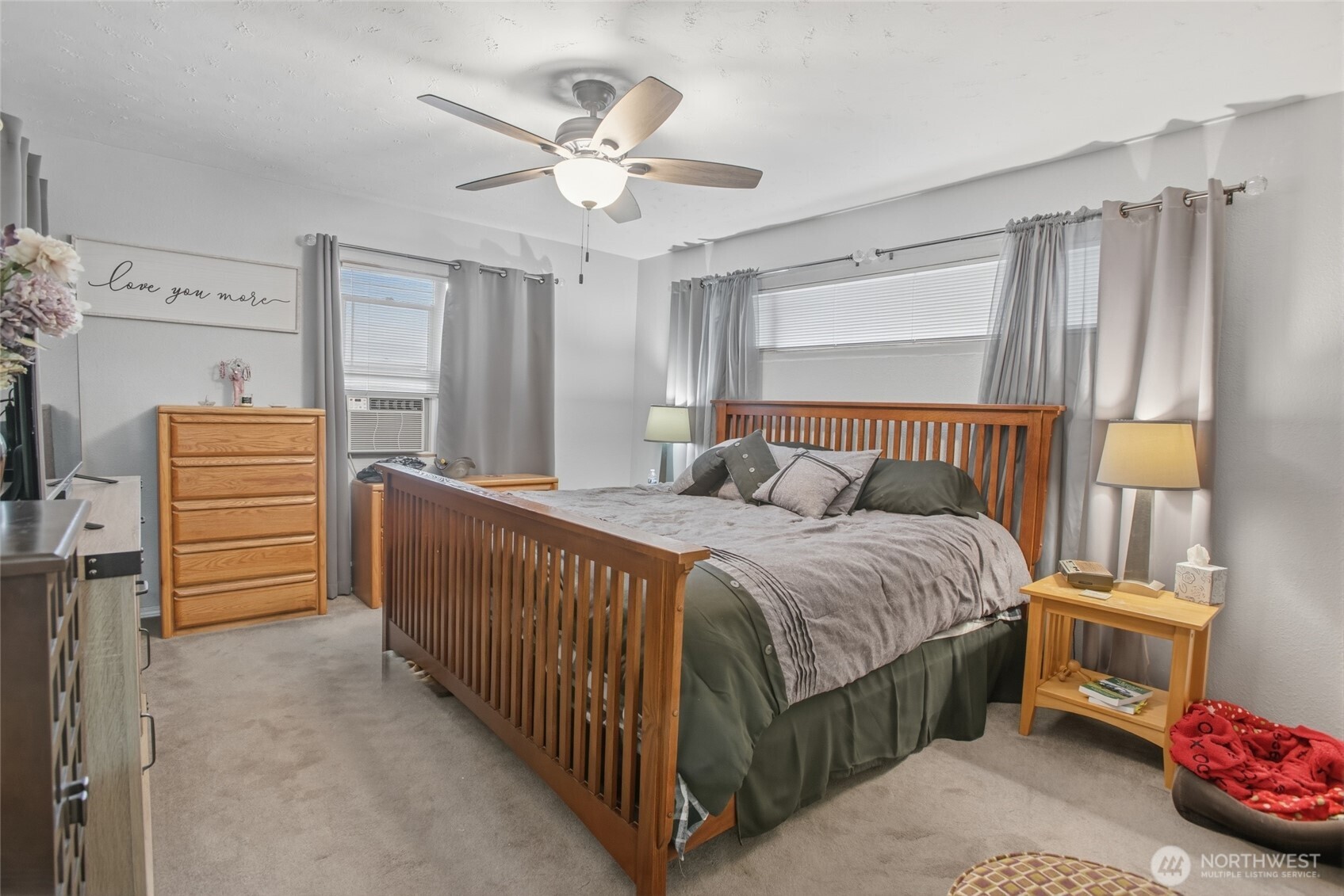 2748 Field St , Longview, WA 98632