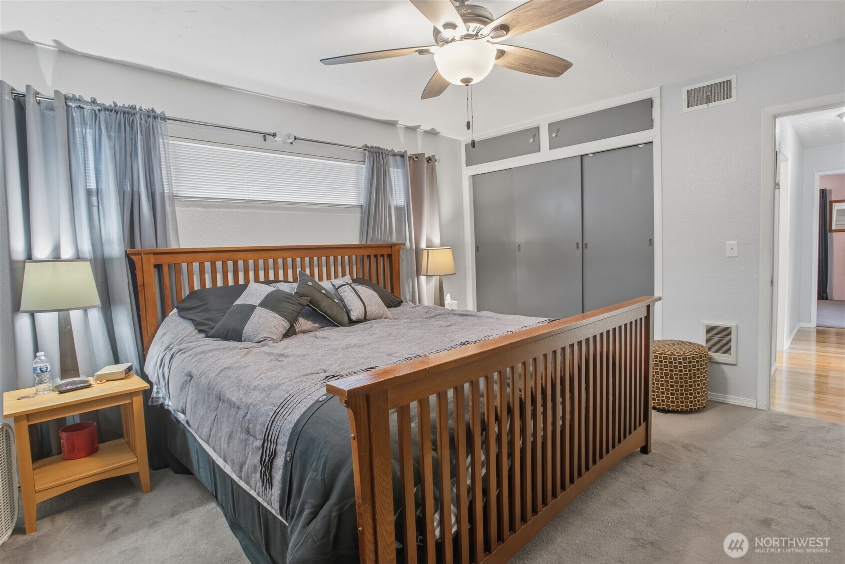 2748 Field St , Longview, WA 98632