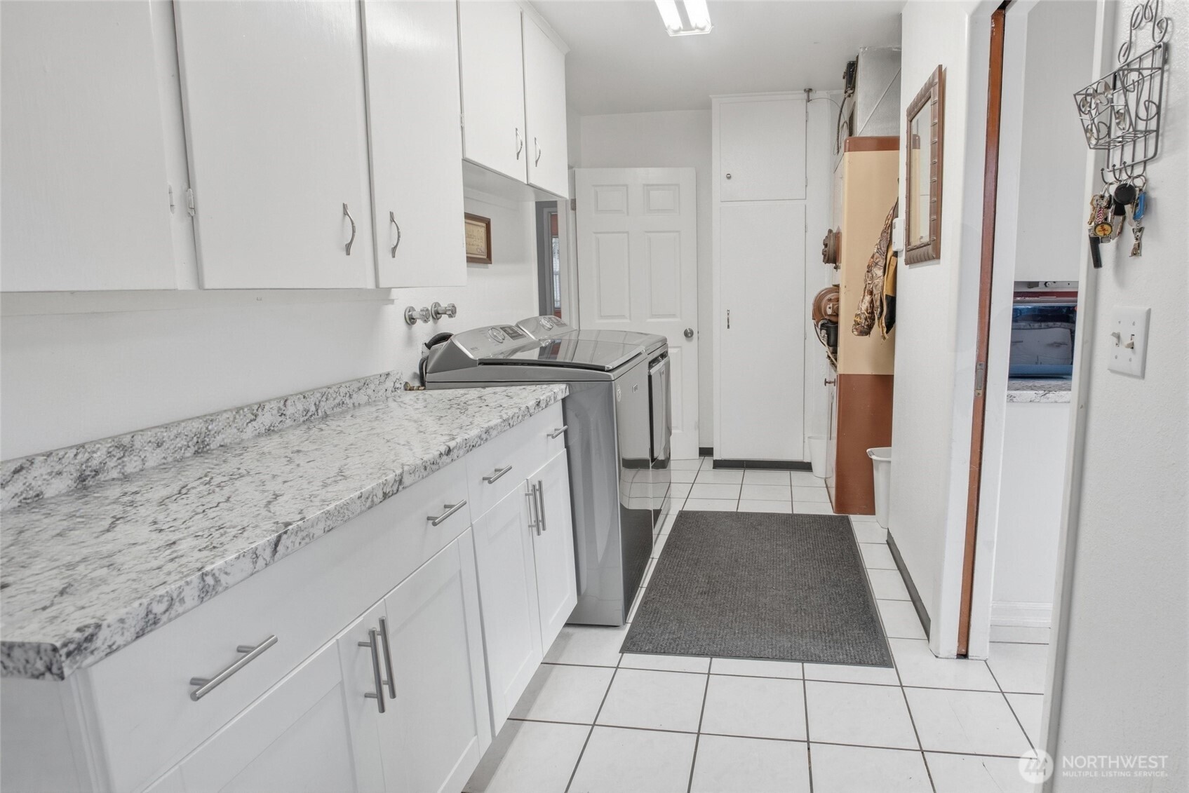 2748 Field St , Longview, WA 98632