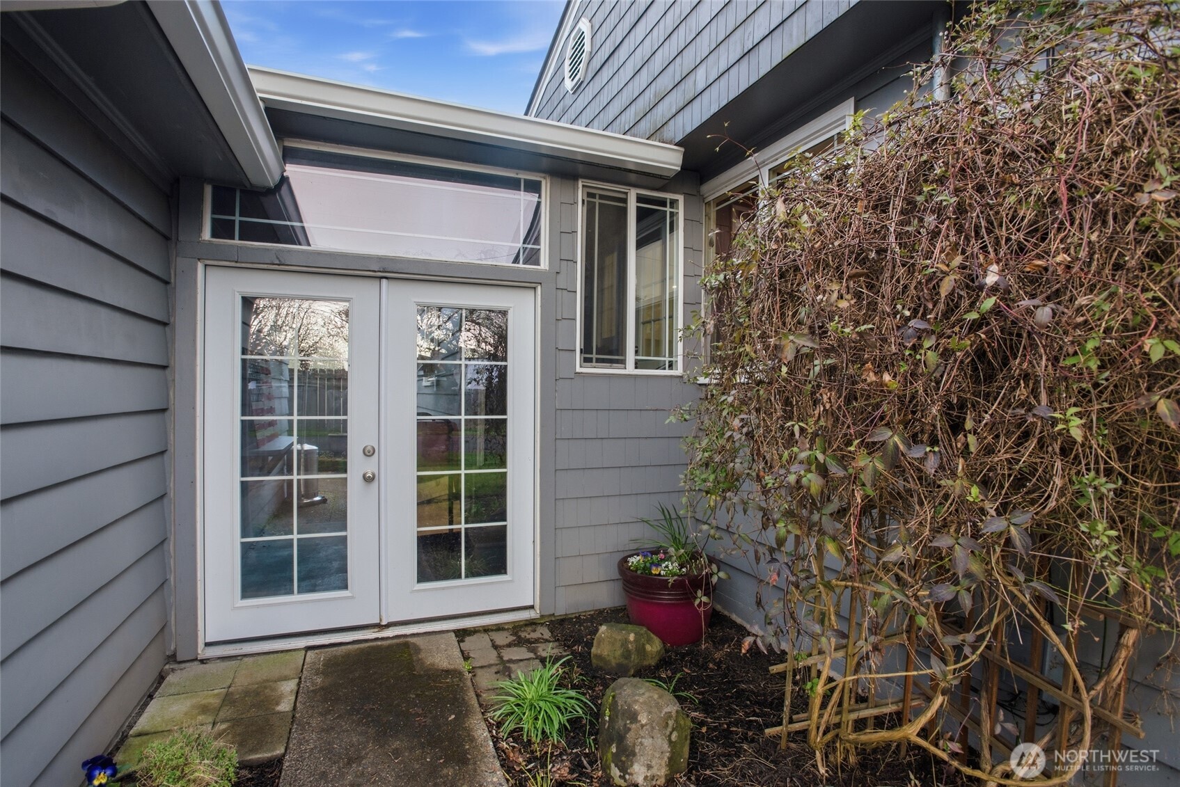 2748 Field St , Longview, WA 98632
