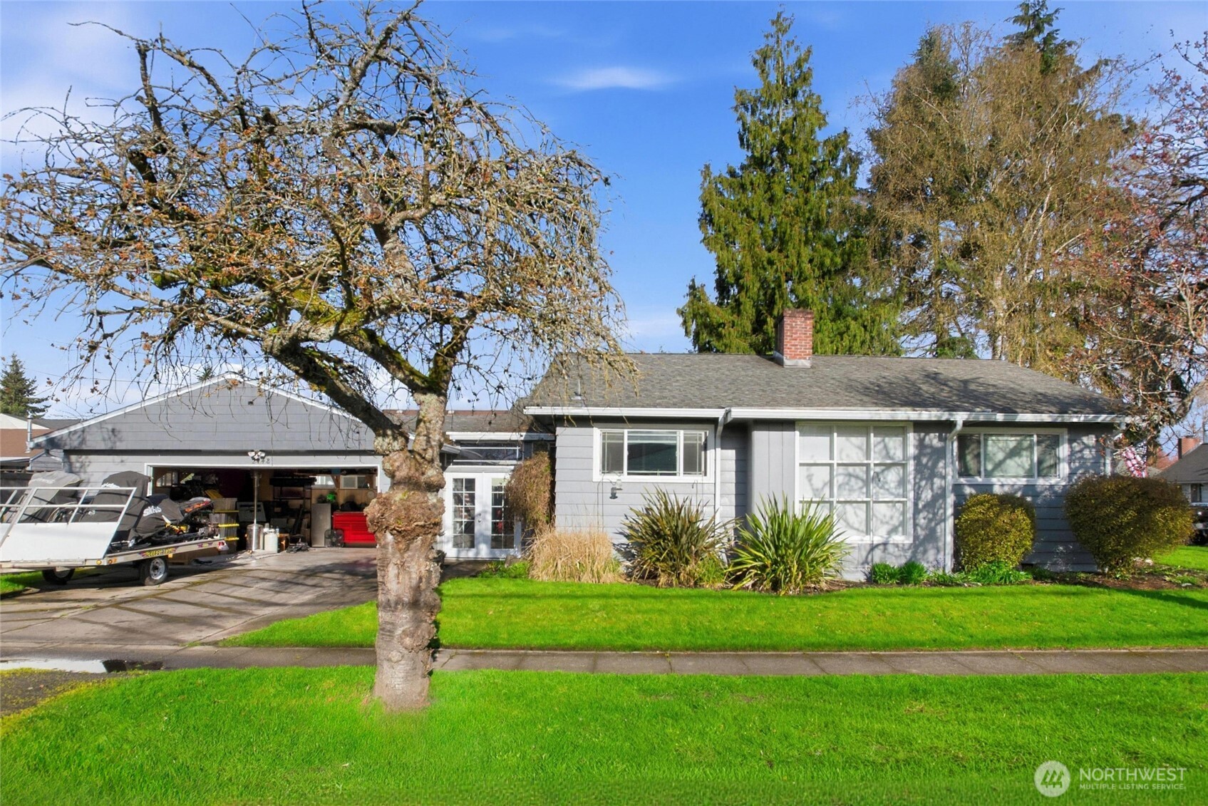 2748 Field St , Longview, WA 98632