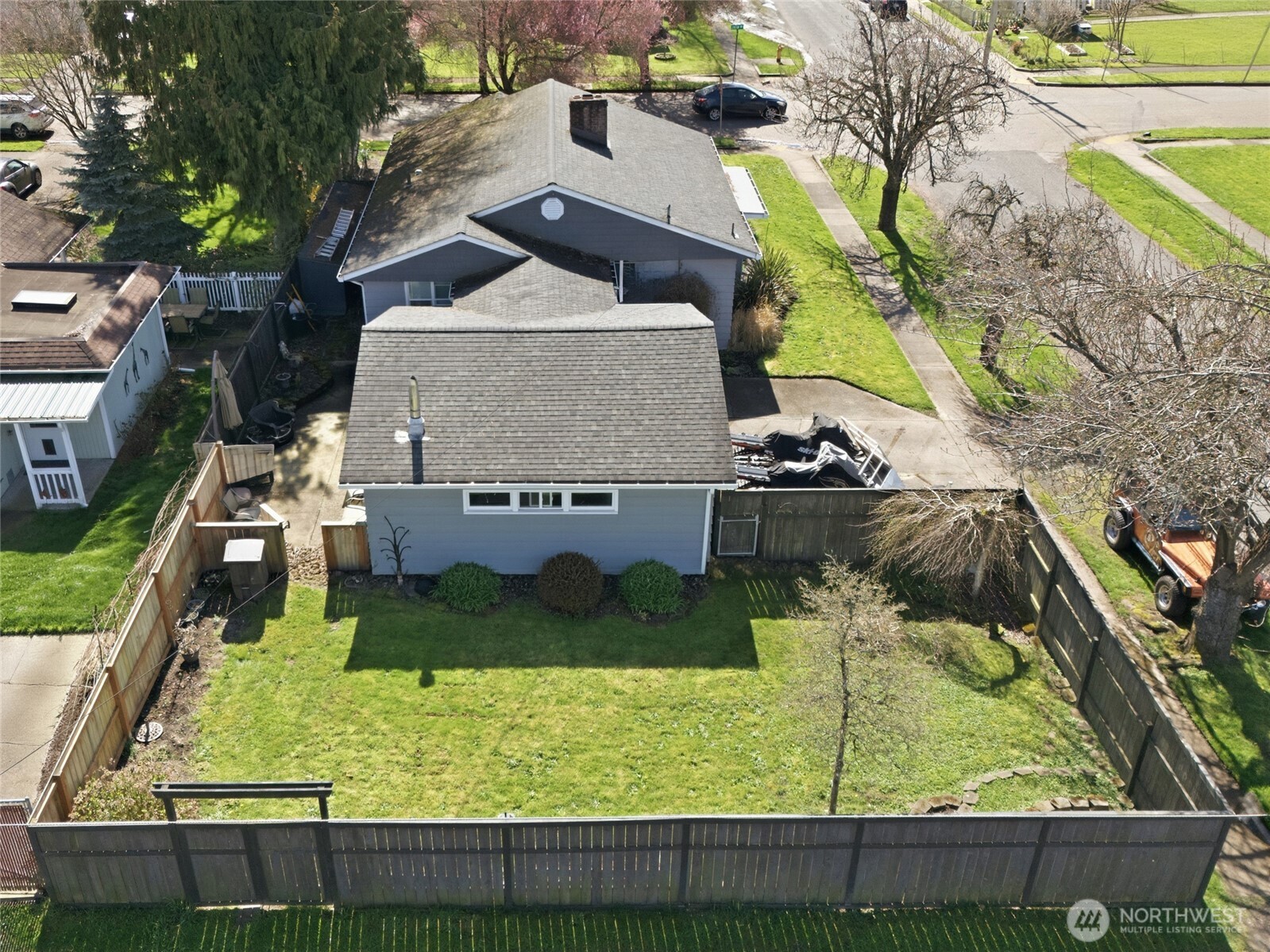 2748 Field St , Longview, WA 98632